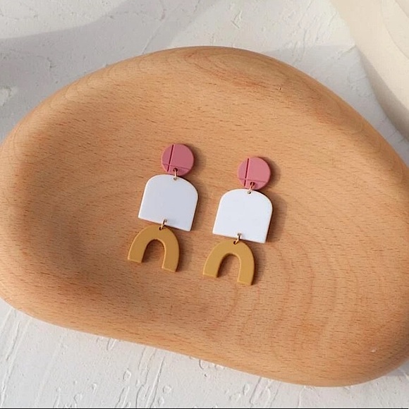 2 FOR $20 Geometric Color Block Dandle Earring - Picture 3 of 3